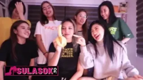 Ano Kaya Ang Binabalak ng Mga Dalaga sa Matigas na Banana